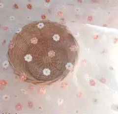 8/10限定SALE　刺繍生地　ピンク　花 オーガンジー