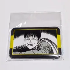 【新品】　伊藤潤二　マニアック　オンラインくじ　双一　原作コマスクエア缶バッジ
