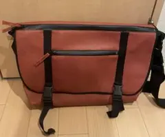 Item thumbnail for item 5bcaf9cb-4de9-4a99-b558-283c41d246ae