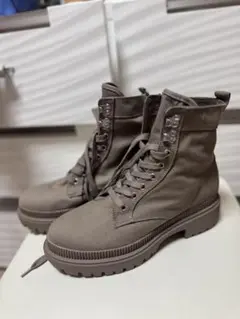 Item thumbnail for item 161a4914-dbda-4282-9508-04f42aabd96e