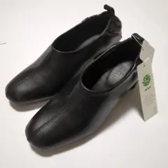 新品　ikka センターシームシューティー　黒　М