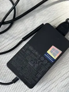 中古　サーフェス純正アダプタ　1800