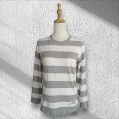 グレーとホワイトのボーダー長袖カットソー