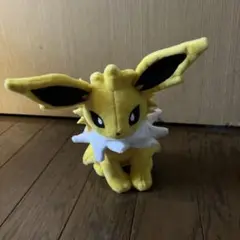 ポケモンセンター　サンダース　ぬいぐるみ　2016