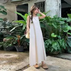 ロングワンピース マキシ丈 体型カバー ワンピース 白 ノースリーブ