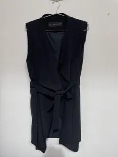 ZARA ベルト付きジレ ブラック