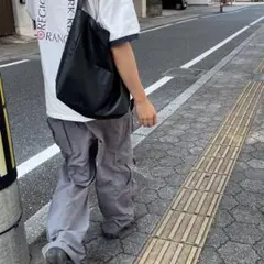 ショルダーバッグ　バッグ　ブラックレザーバッグ　メンズ