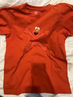 ユニクロ KAWS セサミストリート Tシャツ 150