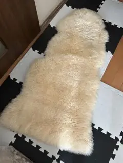 AUSKIN ムートン　ラグ　ボア　ファー
