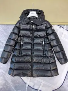 moncler ブラック フード付きダウンジャケット