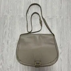グレー レザー ショルダーバッグ フラップ式