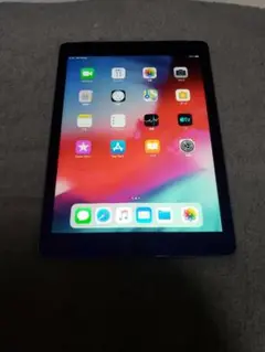 Apple iPad スペースグレー 美品(私感) 画面保護フィルム付き