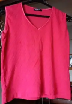 真っ赤、Tシャツ