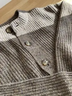 グレー ボタン付きカーディガン Sサイズ ウール混合