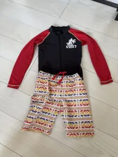 ラッシュガードとパンツセット