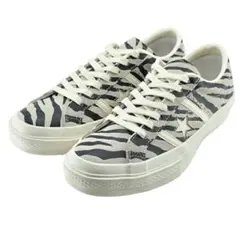 CONVERSE ゼブラ　スニーカー
