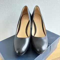 コールハーン ブラックレザーパンプス