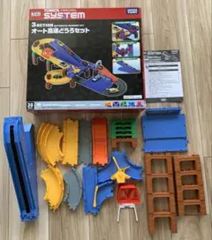 トミカ スリリングマウンテン・3ACTION オート高速道路セット 3ACTION オート高速どうろセットを使ったレイアウト｜トミカ