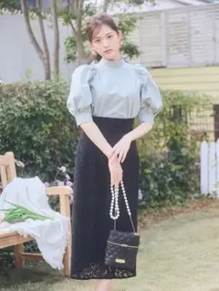 松村沙友理 Lantinam Back Ribbon Blouse