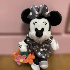 ミニーマウス ぬいぐるみ 水玉模様　白黒　ミニーマウスぬいぐるみバッチ