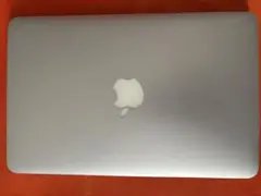 中古のMacBook airモデルA1465(2012年)