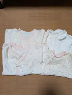 新生児〜　ロンパース 4点セット