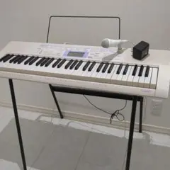 CASIO LK-122 ホワイト 61キー 中古】CASIOカシオ 光ナビゲーションキーボード LK-122 電子
