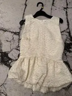 ZARA エンボス加工ペプラムトップス カバ - 品番 2838/600