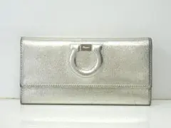 大人気☆S.Ferragamo☆フェラガモ☆ガンチーニ☆シルバー☆長財布!!