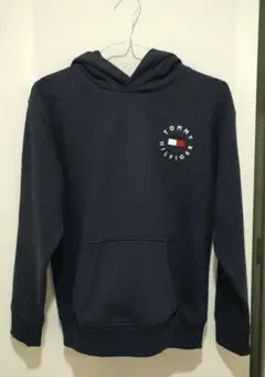 【TOMMY HILFIGER】 ネイビー パーカー 150