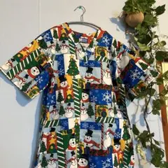 【US古着】超CUTEなメディカルシャツ クリスマス柄