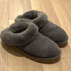 【ペルグ】定価1/4以下 ugg クラゲット 23cm グレー アグ UGG WOMENS CLASSIC MINI II GRAY アグ ムートンブーツ