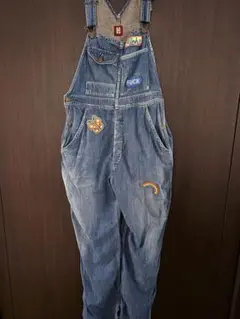 Item thumbnail for item 7453ad4f-e0de-4b5b-a9f6-daa9fb5275c0