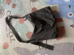 ダークグリーン　ナイロン ショルダーバッグ