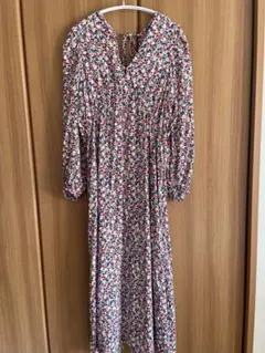 H &M カラフル小花柄　ワンピース