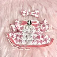Item thumbnail for item 510641a3-3494-4e77-8909-83c1813fb9d8