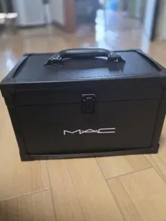 MAC メイクボックス ミラー付き 中型 未使用　箱あり