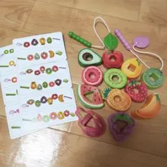 モンテッソーリ 紐通し はらぺこあおむし 知育玩具 おもちゃ