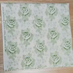 薔薇柄　綿生地　YUWA 108cm✕50cm