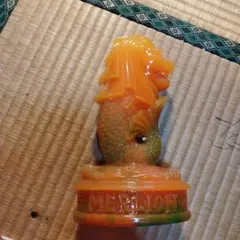 マーライオン 置物 オレンジと緑のグラデーション