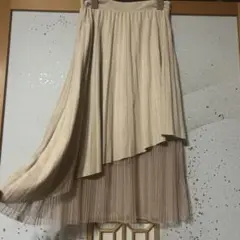 ZARA BASICプリーツスカート