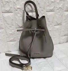 FURLA フルラ コスタンザ レザー 巾着バッグ ショルダーバッグ グレー