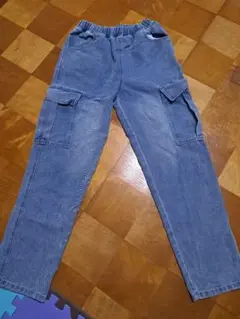 【ほぼ未使用】160cm　キッズ　ジーンズ