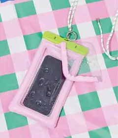 3COINS スリーコインズ　防滴スマホポーチ　防水スマホケース　ピンク　スリコ