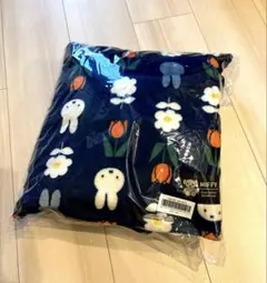 Item thumbnail for item e39c63c4-89c7-4a45-9385-f40bcbc812cd