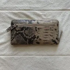 ヘビ柄長財布　未使用