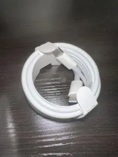 MacBook M2 240W USB-C充電ケーブル　新品