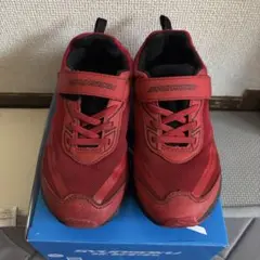 俊足　22センチ　3E