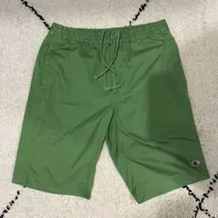 Champion グリーンショートパンツ　Mサイズ