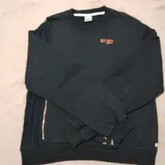 PUMA EST.1973 ブラック トレーナー